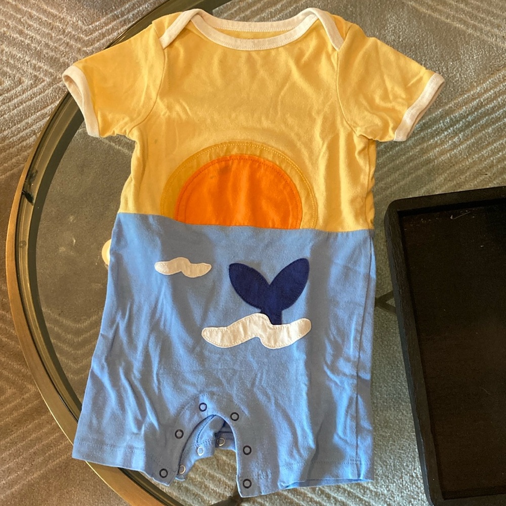 Cat & Jack 18M Yellow and blue Baby Romper. Stains pictures